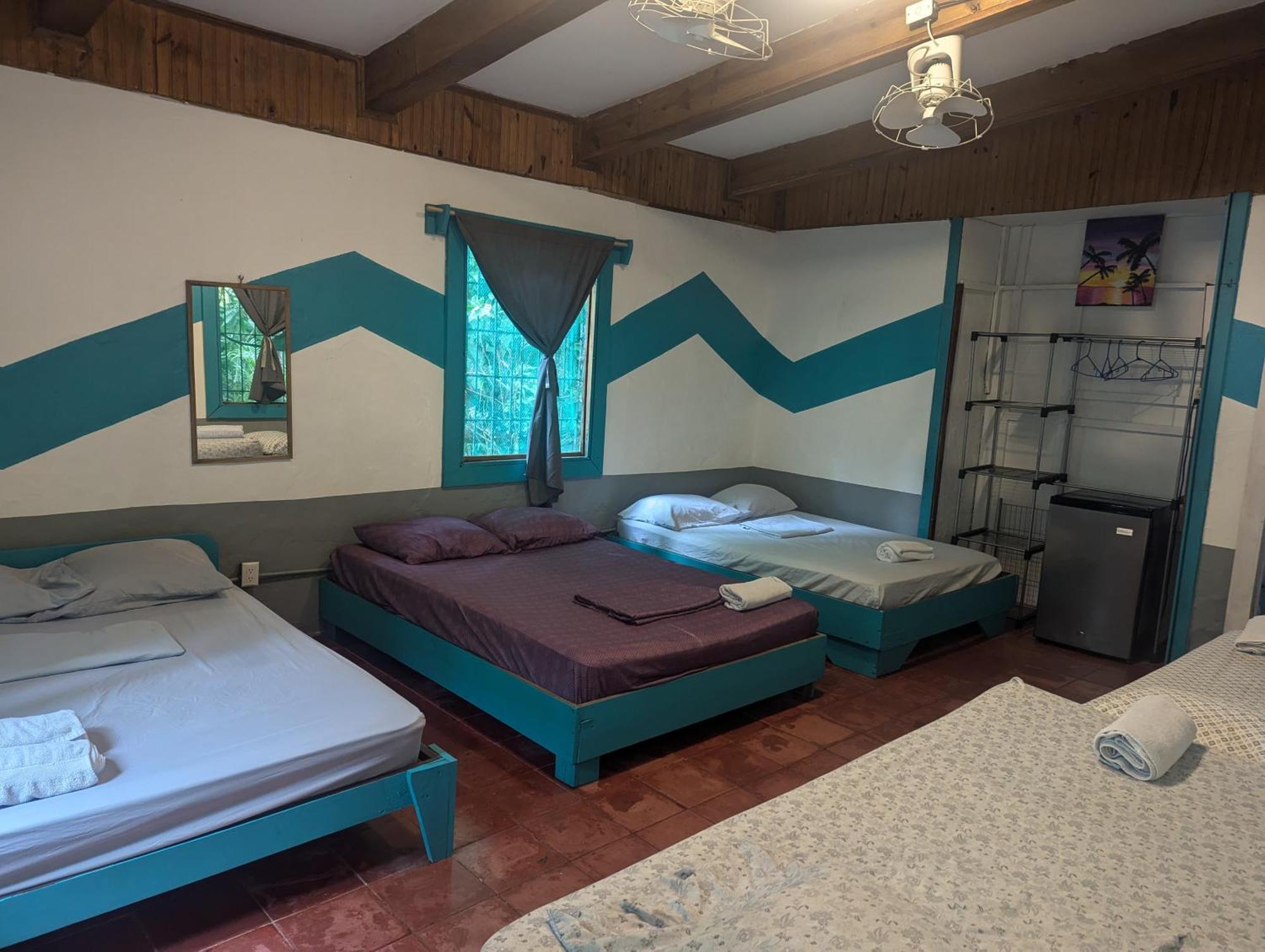 Tasty Dayz Hostel Puerto Viejo de Talamanca Esterno foto