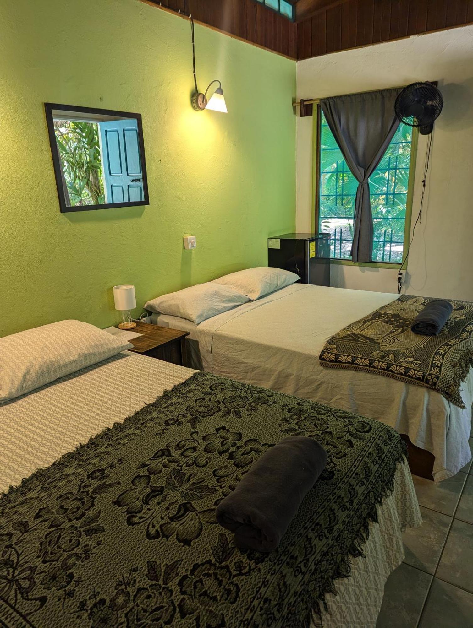 Tasty Dayz Hostel Puerto Viejo de Talamanca Esterno foto
